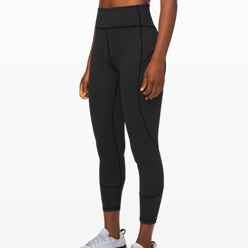 EUC Lululemon In Movement Tight 25" *Everlux Black size 8